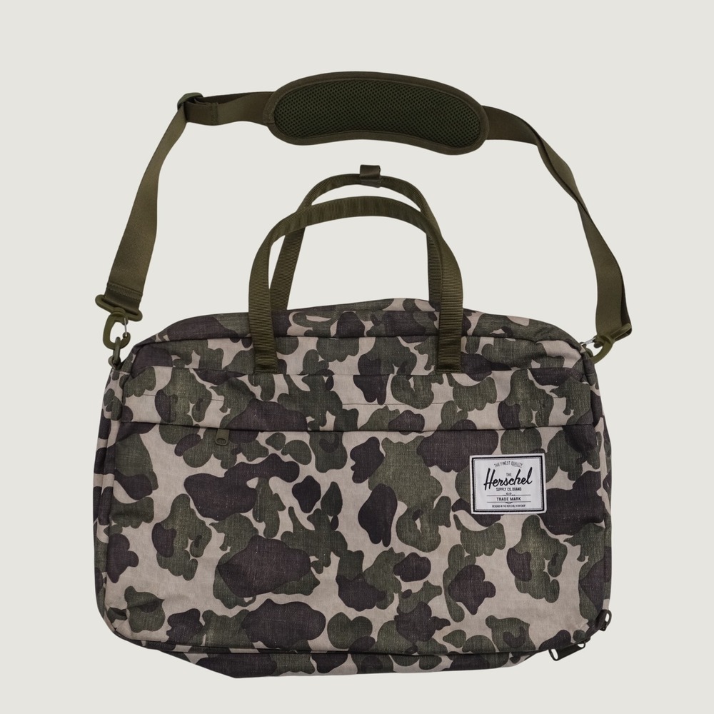 Herschel Supply Co Travel Bag Unisex Camo Duck Hunter Utility Large Messenger